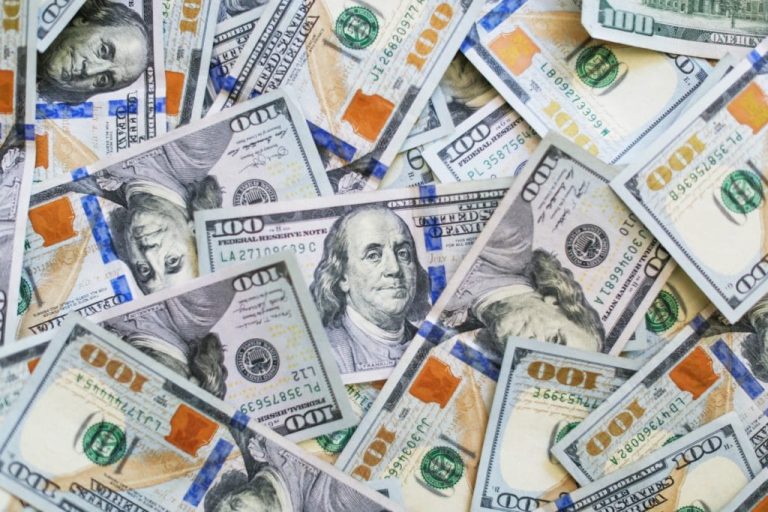 Conviene tener dólares o pesos en la economía actual de Argentina 42 dolares 1