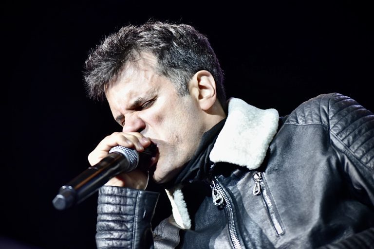 Quiénes son Andrés Ciro Martínez y Alejandro Martínez Simonetti 5 retrato de andres ciro martinez en concierto
